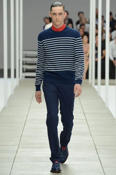Look 39